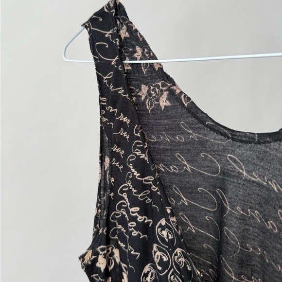 CHANEL 2006 Black & Beige Script Motif Tank - Picture 4 of 7